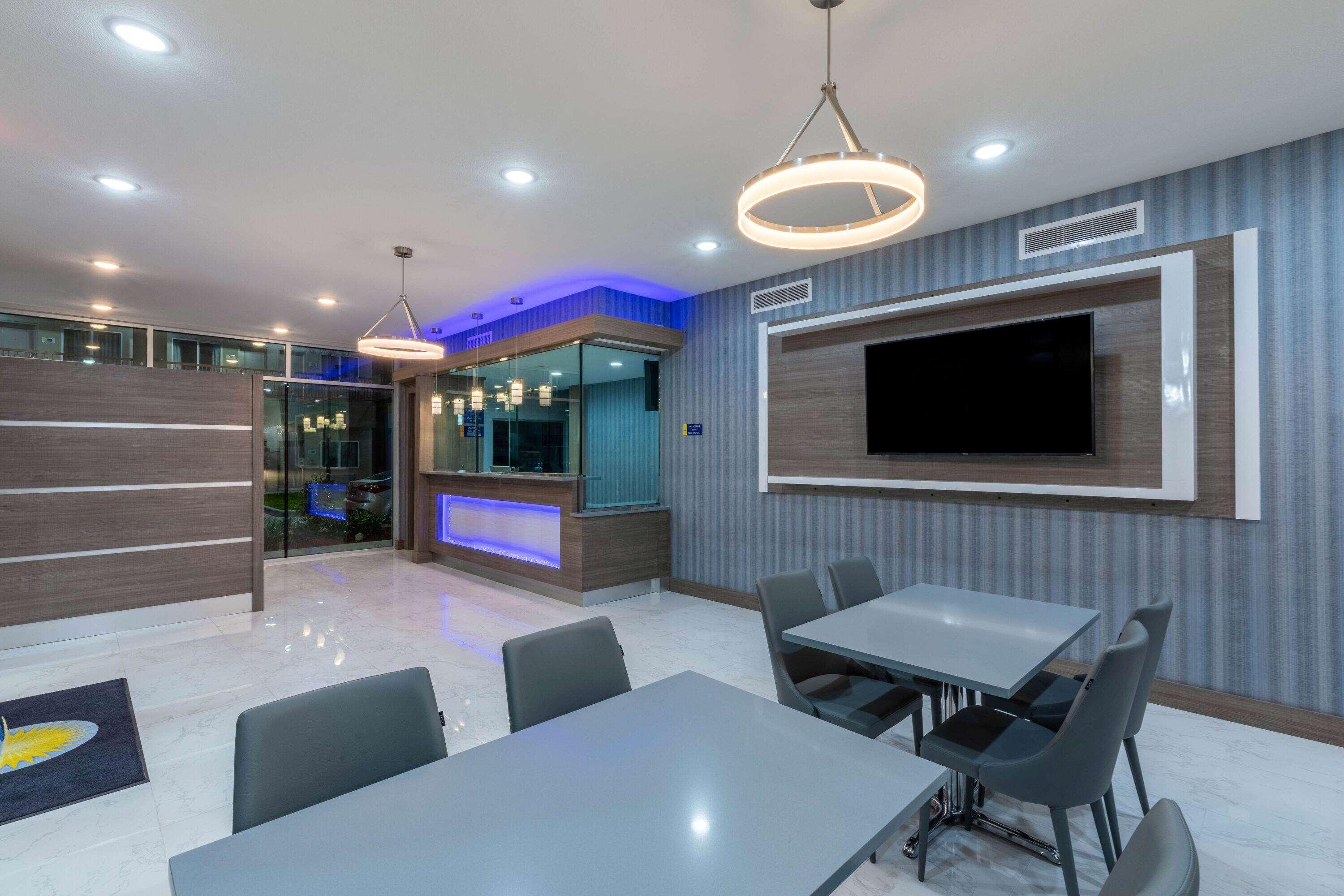 Days Inn & Suites By Wyndham Downtown/University Of Houston Exterior foto
